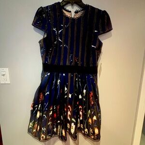 Beautiful Chelsea 28 dress, never worn, tags still on.